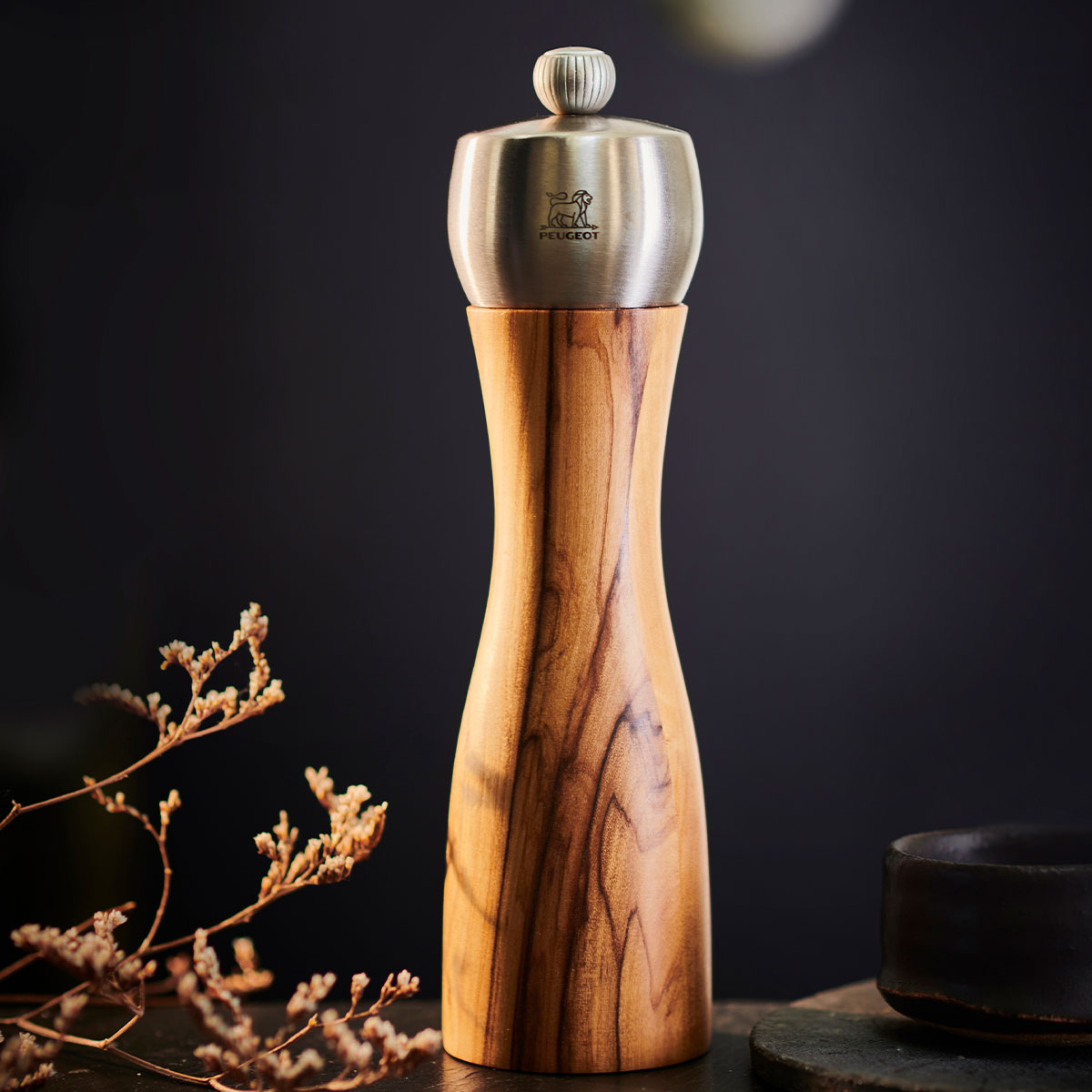 Pfeffermühle FIDJI 20 cm Peugeot  Olivenholz  Pfeffermühle FIDJI 20 cm Peugeot  Olivenholz