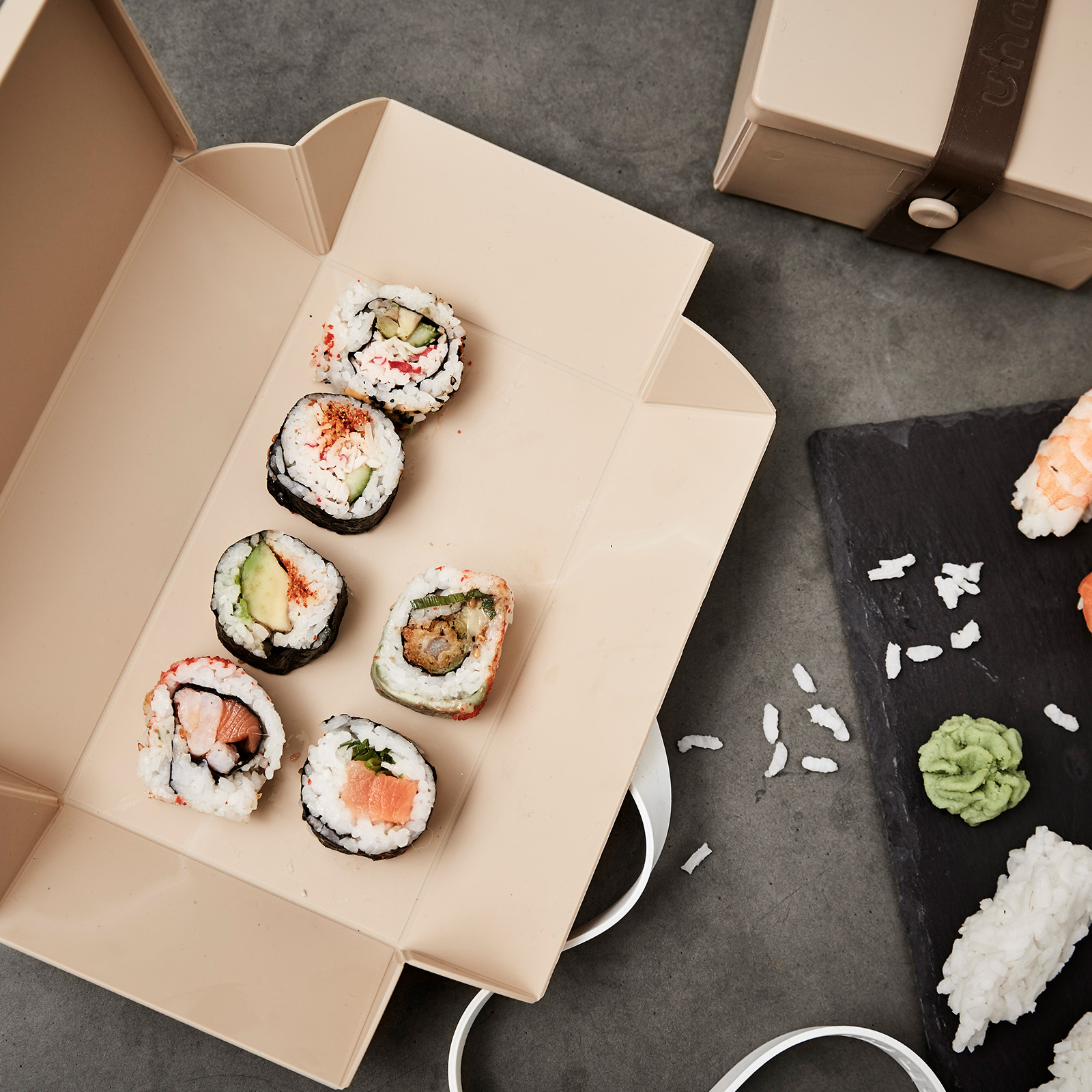 Umweltbewusste Lunchbox, faltbar 100% frei von Parabenen und Phthalaten Umweltbewusste Lunchbox, faltbar 100% frei von Parabenen und Phthalaten